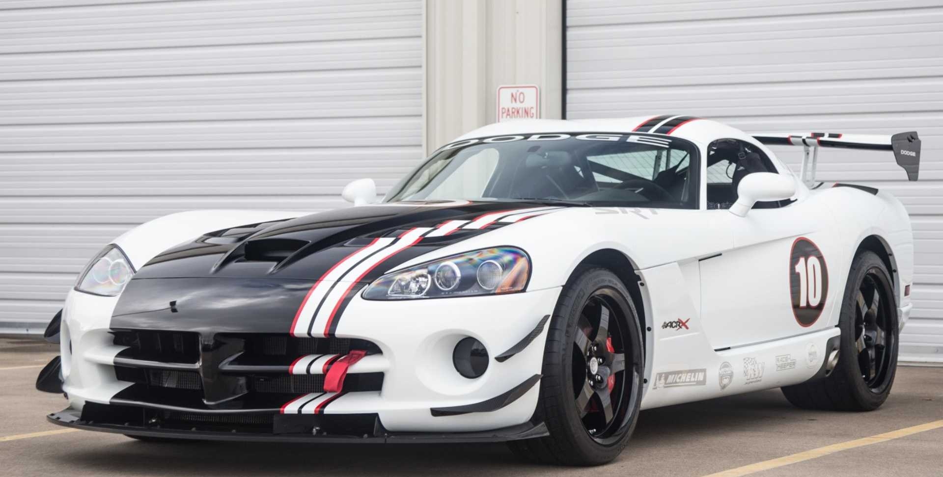 ¡Este Dodge Viper ACRX es una rareza y está a la venta!