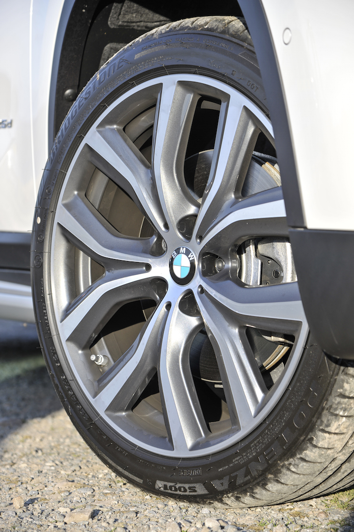  Nueva BMW X1 – Se puso guapa