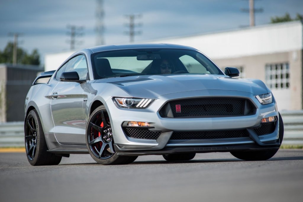 El Ford Mustang Shelby GT350 recibe actualizaciones y herencia del