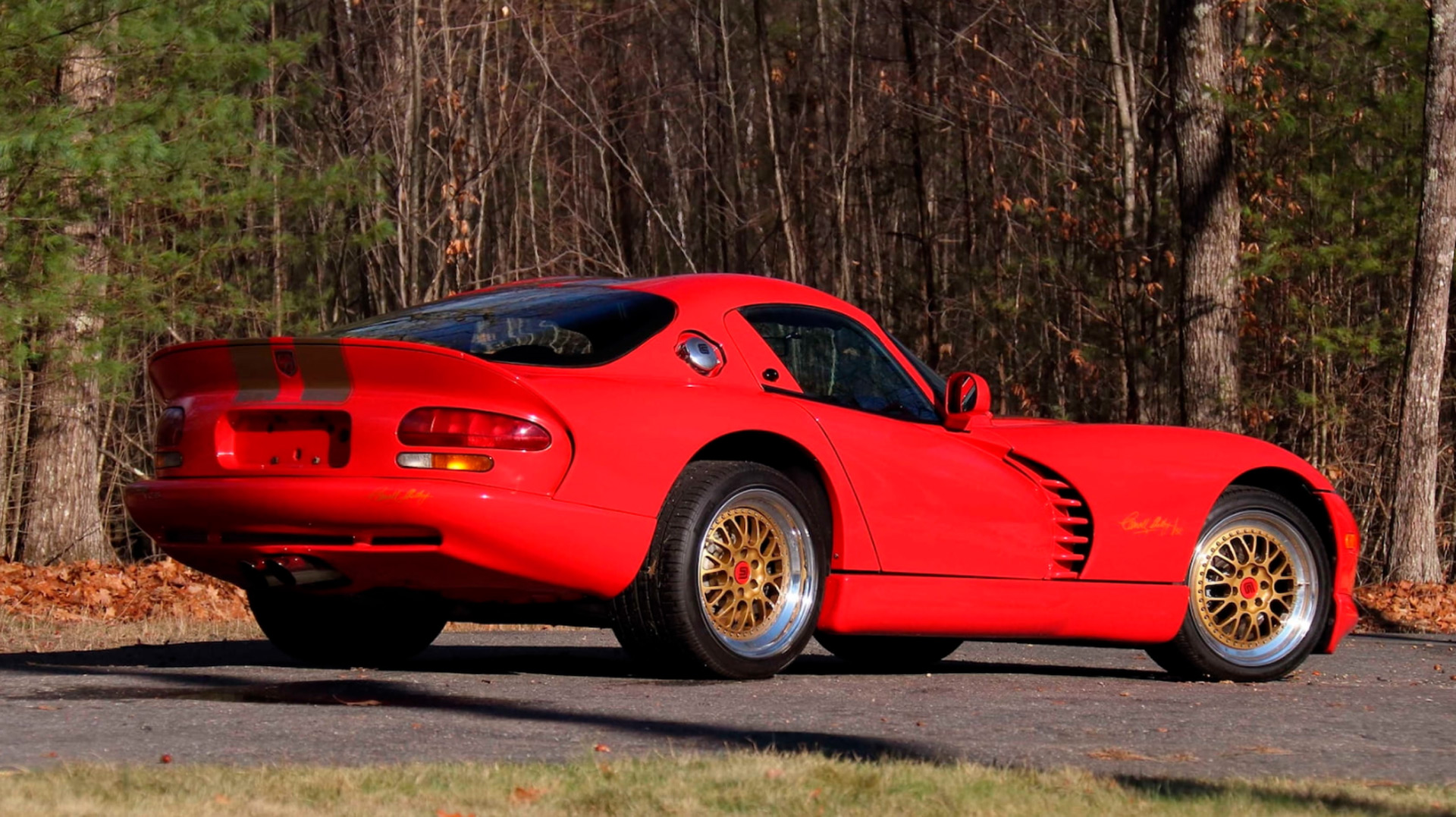 Dodge Shelby Viper atrás