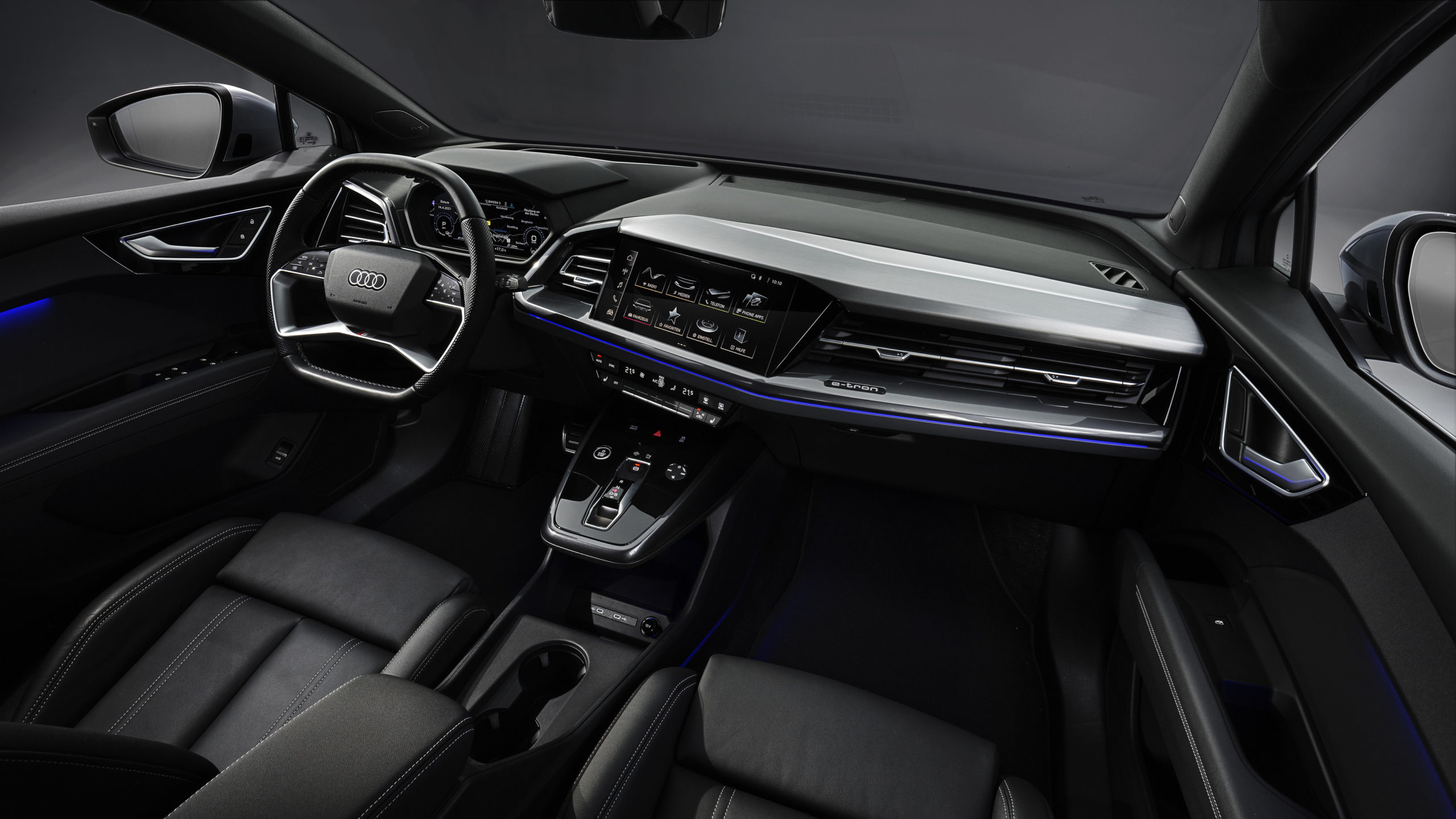 Audi Q4 e-tron; un eléctrico con estilo y dimensiones compactas -  AutoDinámico