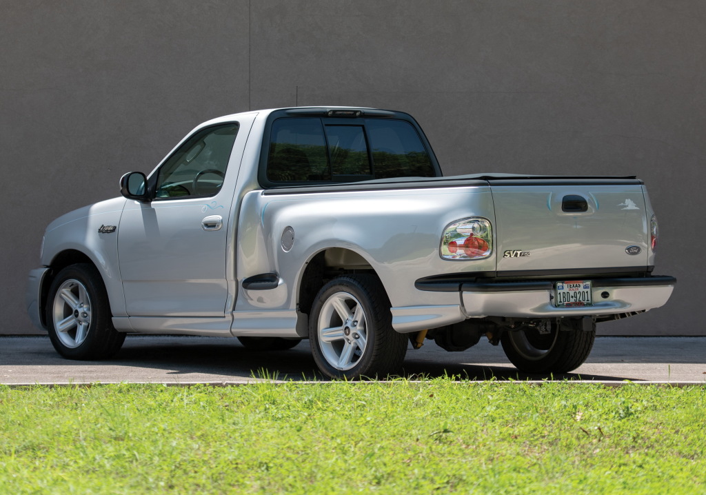 Ford Lobo Lightning