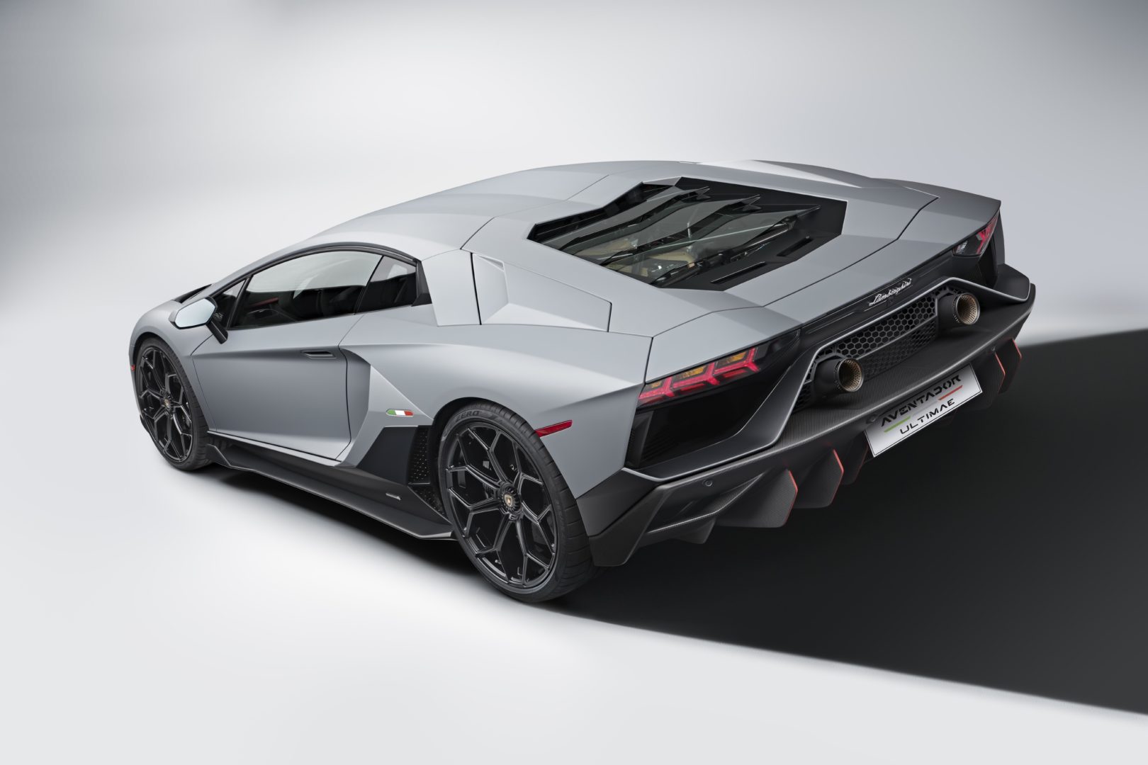 El sucesor del Lamborghini Aventador utilizará un V12 nuevo