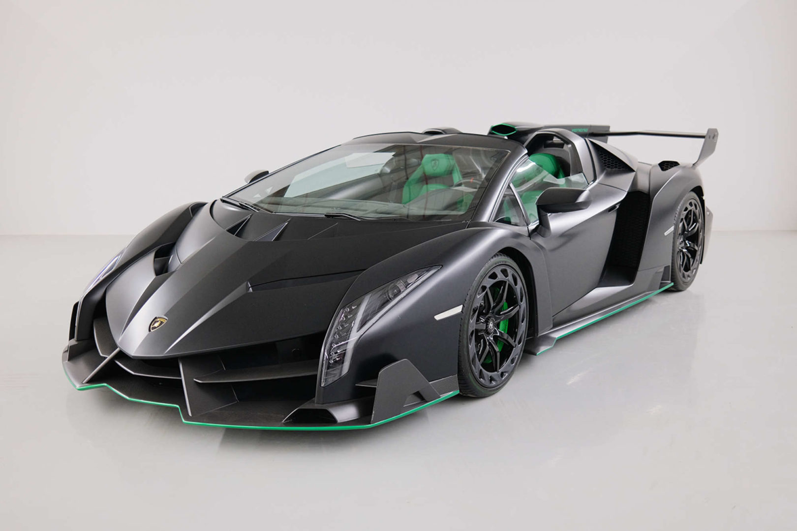 Esta rarísimo Lamborghini Veneno está en busca de un nuevo dueño