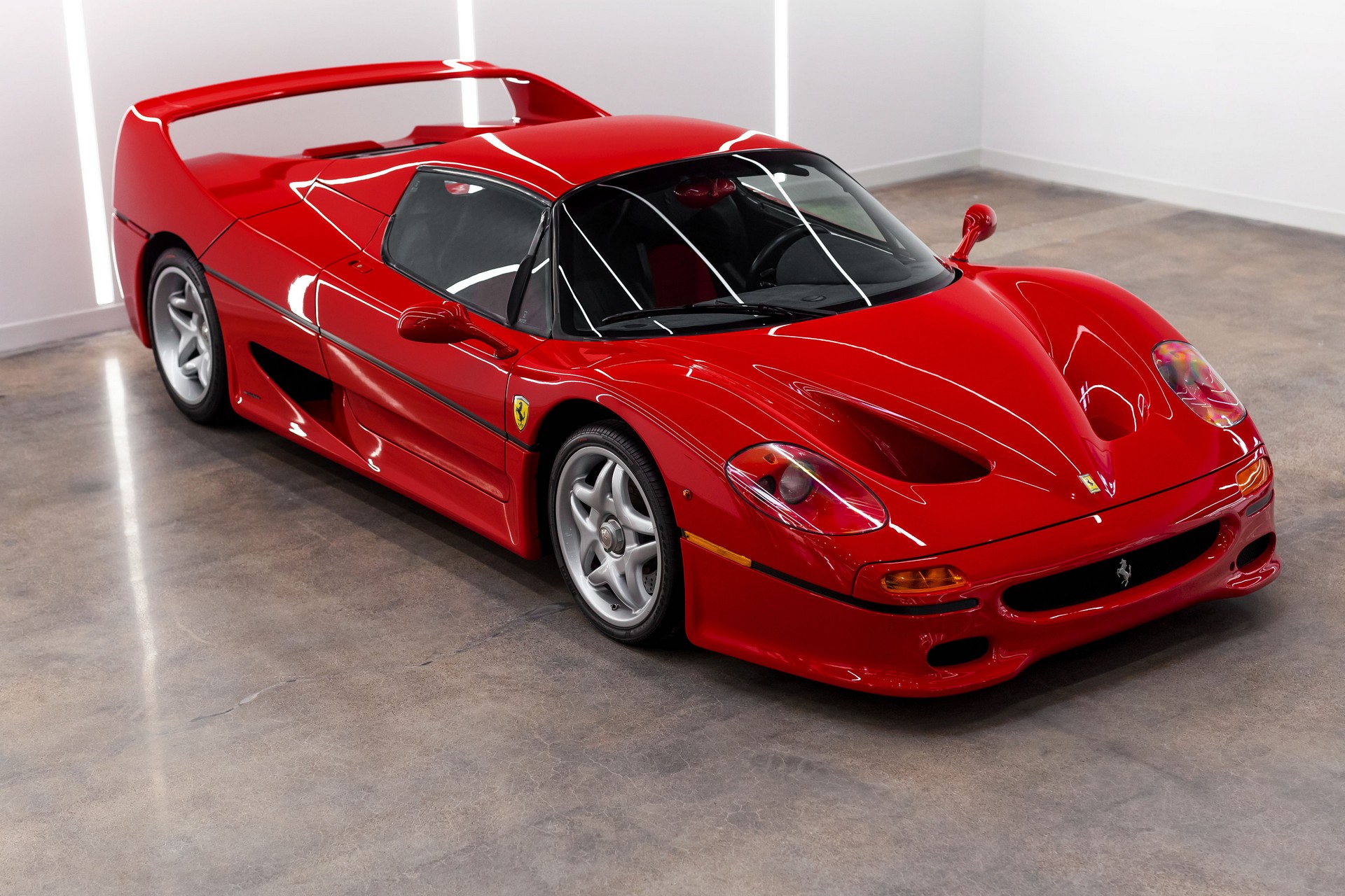 Ferrari store f50 precio