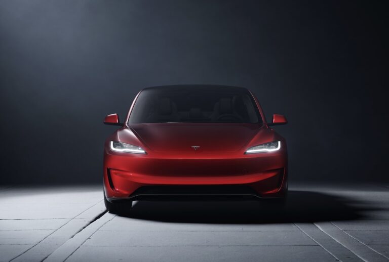 Tesla Model 3 Performance: Innovación en rendimiento y comodidad